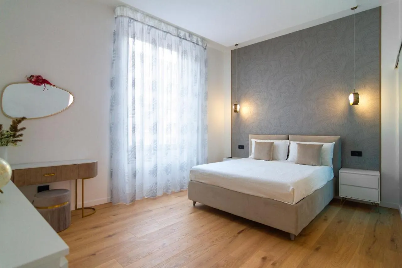 Apartment Elite House Free Parking For Small Cars Only Italy